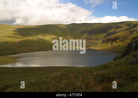 Welsh Mountain See Llyn Lygad in Vergletscherte Tal, das die Quelle des Flusses Wye, Pumlumon, Elenydd, Cambrian Mountains, Mid Wales Stockfoto