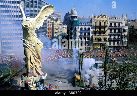 Valencia, Spanien, la Mascleta, Bangers Konzert am Plaza del Ayuntamiento, Las Fallas (Dummies Beteiligung) Stockfoto