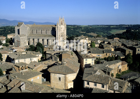Italien, Umbrien, Stadt Orvieto, die Stadt und die Kathedrale aus dem Moor-Turm anzeigen Stockfoto