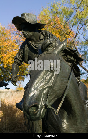 USA, TEXAS, Dallas: Pioneer Plaza, Bronze Almabtrieb Skulptur weltweit größte Bronzeskulptur Stockfoto