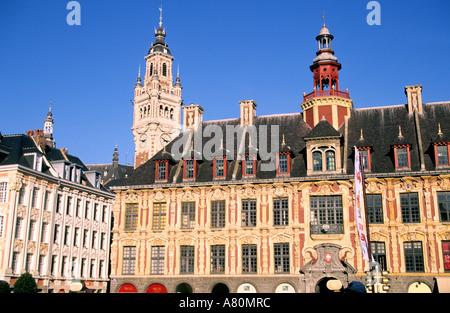 Frankreich, Nord, Lille, La Vieille Bourse und der Handelskammer Glockenturm Stockfoto