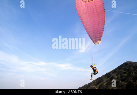 Frankreich, Pas De Calais, parasailing in der Schlacke haufenweise Loos En Gohelle Stockfoto