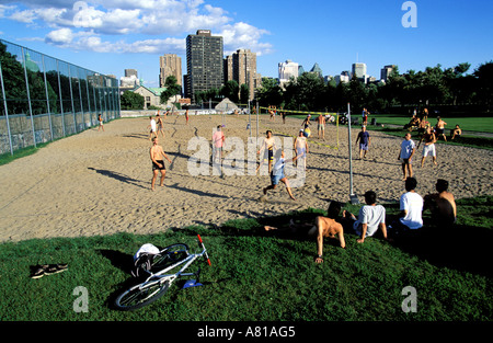 Kanada, Quebec, Montreal, in der Nähe von Mont-Royal Park, beach-Volleyball-Gelände in der Innenstadt von Stockfoto
