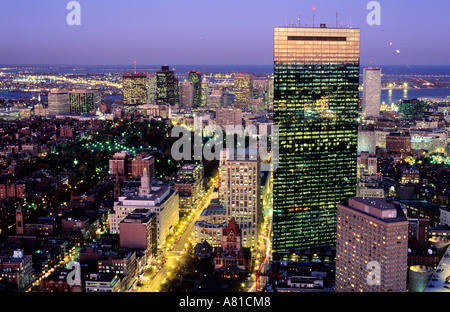 USA, Massachusetts, Boston, Innenstadt von Wolkenkratzern und John Hancock Tower, entworfen von Architekt IM Pei Stockfoto