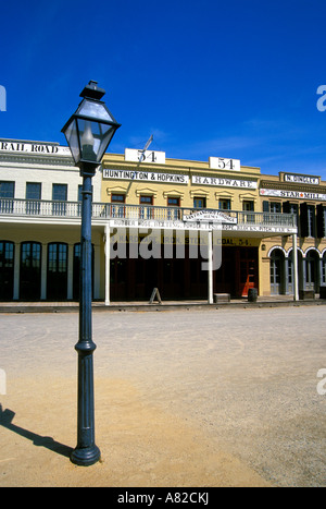 Historische Gebäude und Laternenpfahl in alte Stadt Sacramento, Kalifornien Stockfoto