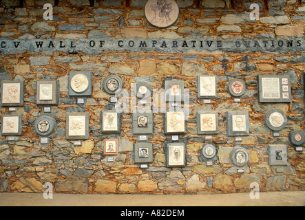 Gedenktafeln an der Wand des vergleichenden Ovationen im Old Timer Museum in Murphys Gold Country Highway 49 Kalifornien Stockfoto