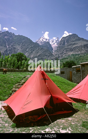 Pakistan Azad Kaschmir Gulmit Zelte im Village Inn Stockfoto