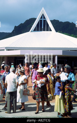 Suedsee Cook-Inseln Aitutaki Dorfkirche am Sonntag Stockfoto