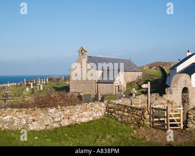 Mittelalterliche Llanbadrig Kirche von Saint Patrick an der Erbe-Küste in der Nähe von Cemaes Isle of Anglesey North Wales UK Großbritannien Stockfoto