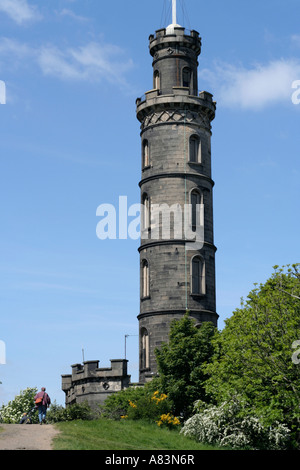 Nelson Monument. Ein Gedenk Turm nach Admiral Horatio Nelson. Befindet sich oben auf Calton Hill, Edinburgh, Schottland. Stockfoto