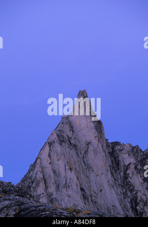 Prusik Peak in der Abenddämmerung Verzauberung Seen alpinen Seen Wildnis Washington Stockfoto