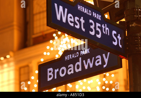 Herold-Park / Broadway & West 35th St Zeichen Stockfoto