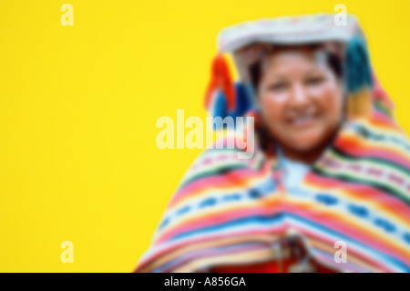 Peru. Pisac indischen Markt. Frau in traditioneller Kleidung. Stockfoto
