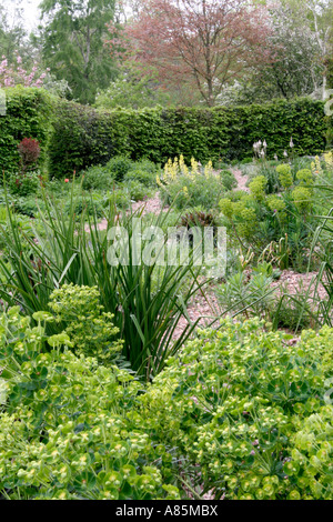 Der Steingarten in Holbrook Devon Ende April Stockfoto