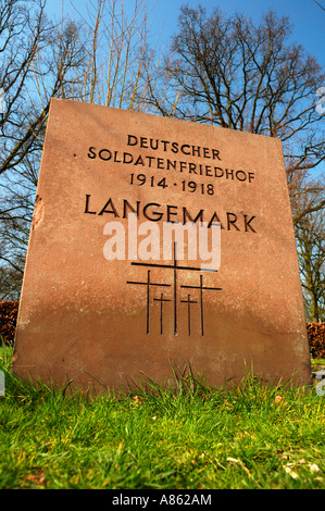 Der deutsche Soldatenfriedhof bei Langemark Belgium Stockfoto