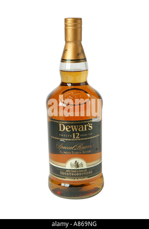 Dewars 12 Jahre alter Whiskey in Studio weiß backgroundDw Stockfoto