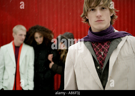 Junge fröhliche Freunde Stockfoto