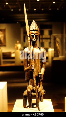 Männchen mit Lance Mali Afrika Afrikamuseum Senufo Stockfoto