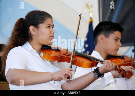 Mittelschule Band spielt Musik für Gönner an der Florida State Fair Stockfoto