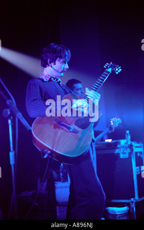 Jarvis cocker und Zellstoff in Birmingham bei Radio eins live spielen live in Birmingham 2001 Stockfoto