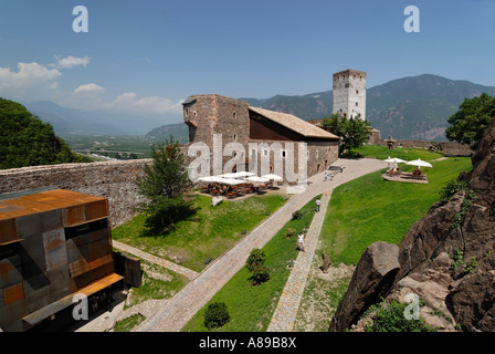 Schloss Sigmundskron mit dem Alpinen Museum von Reinhold Messner Messner Mountain Museum Firmian in das Etschtal in Südtirol Ita Stockfoto