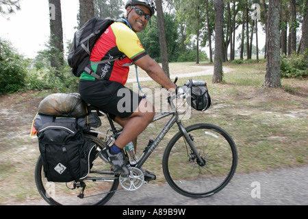 Alabama Mobile County, Mobile, Brookley Center, Zentrum, U-Bahn-Fahrradroute, schwarze Schwarze Afrikaner, ethnische Minderheit, Erwachsene, adu Stockfoto