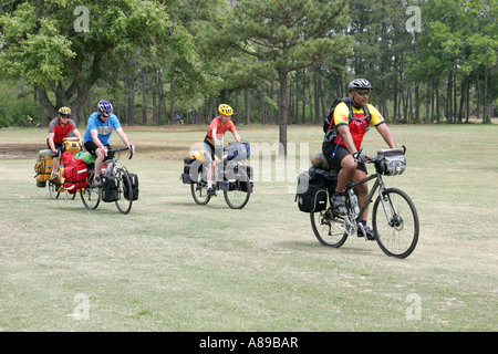 Alabama Mobile County, Mobile, Brookley Center, Zentrum, U-Bahn-Fahrradroute, schwarze Schwarze Afrikaner, ethnische Minderheit, Erwachsene, adu Stockfoto