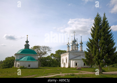 Kirchen von Erzengel Michael und der Märtyrer Floros und Lauros, Susdal, Russland Stockfoto