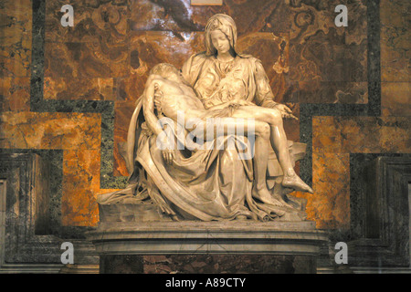 Pietà von Michelangelo in der Kuppel von St. Peter, Vatikan, Rom, Latium, Italien Stockfoto