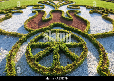 Parterre mit Buchsbaum Ornamente, barocke Gärten, Schloss Schwetzingen, Blick von der barocken Garten, Baden Wuerttember Stockfoto