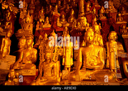 Viele goldene Buddha-Statuen in Pindaya Cave-Shan-Staat Birma Stockfoto