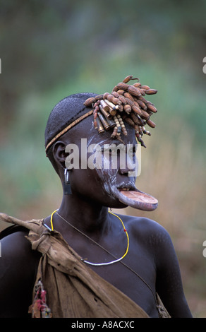 Mursi Mädchen mit einer Lippe Platte, Mago Nationalpark, South Omo Valley, Äthiopien Stockfoto