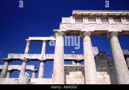 Teil des dorischen Tempel des Aphaiatempels auf der griechischen Insel Ägina Stockfoto