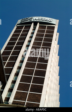 Nestle Kopf Bürogebäude Skyscaper hohes Gebäude Bürohaus Handel Handel Kapitalismus Stockfoto