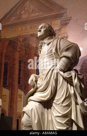 USA-Philadelphia, Leben Größe Statue von George Washington in die zweite Bank der Vereinigten Staaten Stockfoto