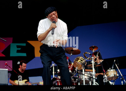 AL JARREAU führt auf dem MONTEREY JAZZ FESTIVAL in Kalifornien Stockfoto