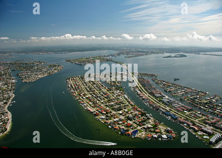 Luftaufnahme des Pine Key, Little Bird Schlüssel, Schlamm Bayou, Tierra Verde, passieren eine Grille Beach, Saint Petersburg, Florida Stockfoto