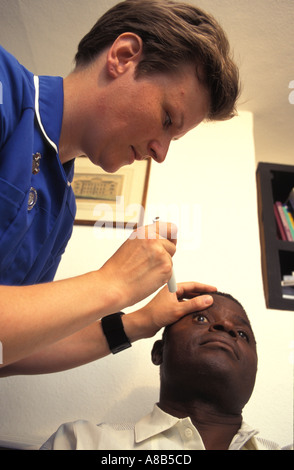 Agentur-Krankenschwester in Guys Hospital London. Stockfoto