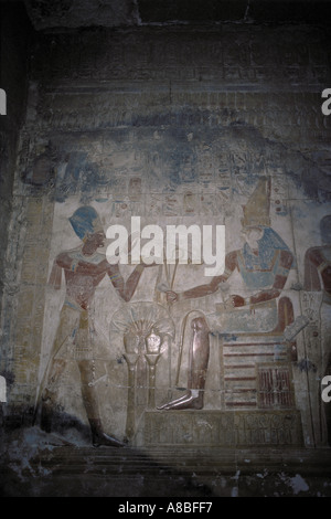 Wandmalereien Totentempel von Pharao Seti I bei Abydos Ägypten Stockfoto