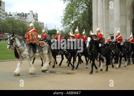 Hyde Park Corner Verfassung Bogen der Haushalt Kavallerie montiert Regiment The Life Guards band Stockfoto