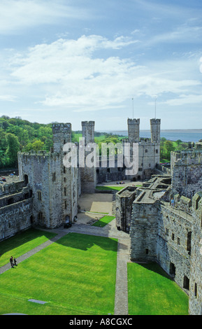 Interieur von Caernarfon Castle, Wales Stockfoto