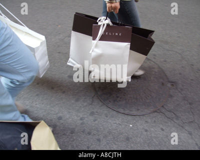 eine Person in der Straße in die Stadt gehen Stockfoto