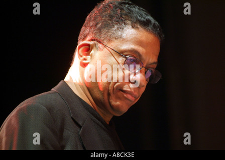 American Jazz Legende und Jazz Pianist Herbie Hancock live auf der Bühne bei Cheltenham Jazz Festival Stockfoto