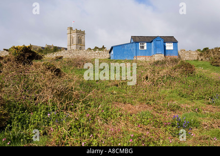 UK Lundy Insel die alten Schule und Turm von St. Helenas Kirche Stockfoto