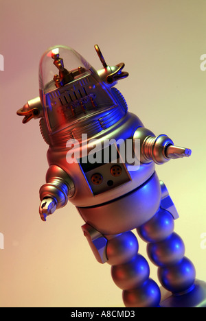 Kinder- kunststoff Spielzeug Roboter im futuristischen Stil von Robby der Roboter aus Film Forbidden Planet Stockfoto