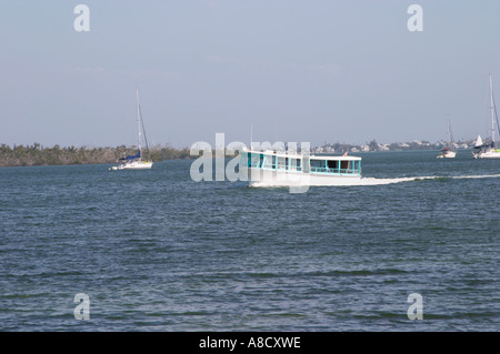 TROPIC STERNE AUSFLUGSBOOT ZUM CAYO COSTA STATE PARK AM GOLF VON MEXIKO IM SÜDWESTEN VON FLORIDA Stockfoto