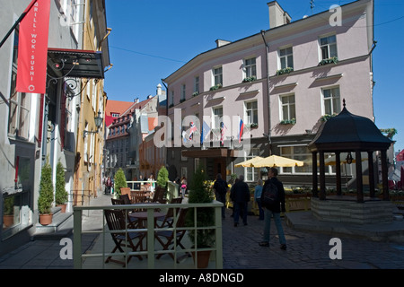 Rataskaevu Street und Rad gut Altstadt Tallinn Estland Stockfoto