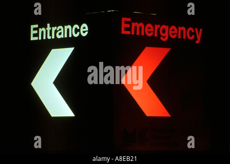 Emergency Room-Schild am Abbott Northwestern Hospital. Minneapolis Minnesota USA Stockfoto