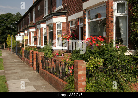 Cheshire Stockport Romiley Kimberley Avenue Woodford Terrasse Stockfoto