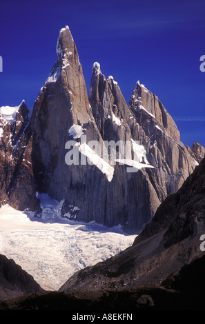 Cerro Torre (3102m). Herrliche Granit Spire in den südlichen Anden Patagonien, Provinz Santa Cruz, Argentinien Stockfoto